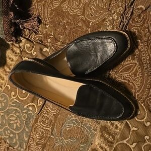 Women's lightly used Cole Haan black loafers size 8